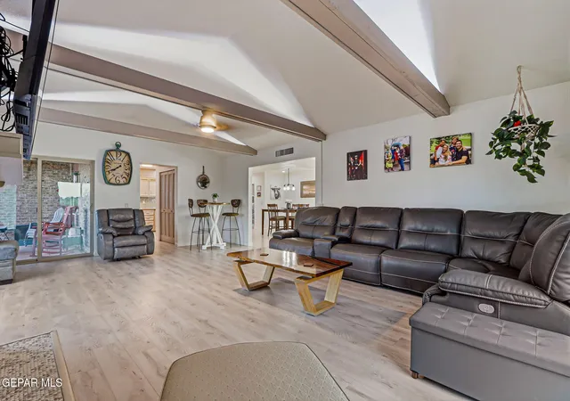 Photo 4 of Sale Pending at 3245 Stone Edge Dr, El Paso, TX 79904 | MLS# 948430 | Listing updated on 2026-09-03
