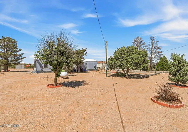 2nd image of 2760 Golden Sun Dr, Chaparral, NM 88081 | MLS# 947724