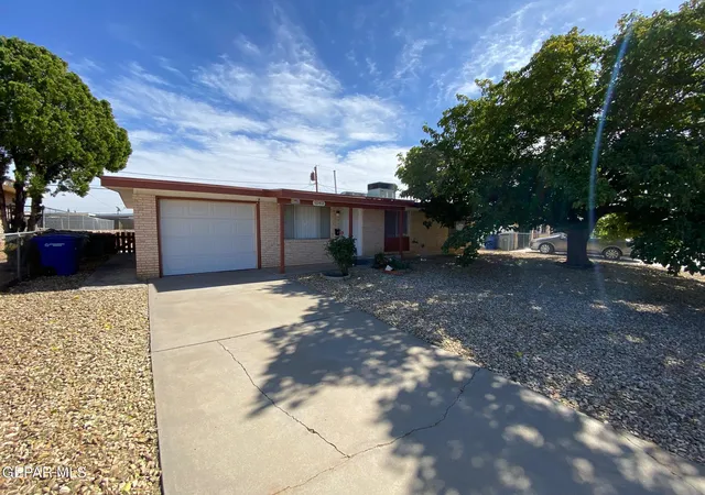 Photo 3 of Sale Pending at 10412 Triumph Dr, El Paso, TX 79924 | MLS# 947736 | Listing updated on 2026-09-04