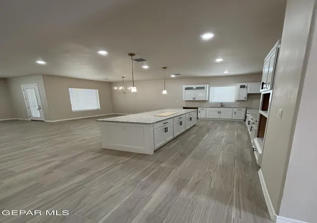 Photo 3 of Single family home for sale at 6120 Oleaster Dr, El Paso, TX 79932 | MLS# 947756 | Listing updated on 2026-07-16