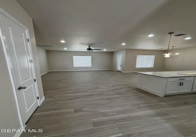 Photo 4 of Single family home for sale at 6120 Oleaster Dr, El Paso, TX 79932 | MLS# 947756 | Listing updated on 2026-07-16