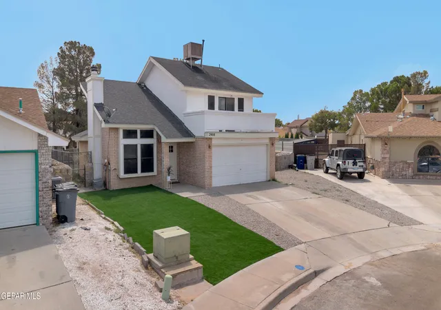 Photo 3 of Single family home for sale at 2908 Gull Lake Pl, El Paso, TX 79936 | MLS# 947909 | Listing updated on 2026-09-15