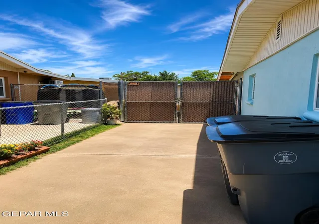 Photo 2 of Single family home for sale at 5325 Big Horn Ln, El Paso, TX 79924 | MLS# 947847 | Listing updated on 2026-09-22