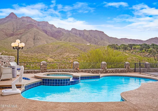 Photo 2 of Single family home for sale at 5864 Via Cuesta Dr, El Paso, TX 79912 | MLS# 947953 | Listing updated on 2026-09-18