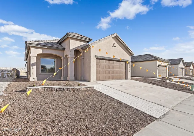 3rd image of 13828 Paseo Celeste Dr, Horizon City, TX 79928 | MLS# 947831