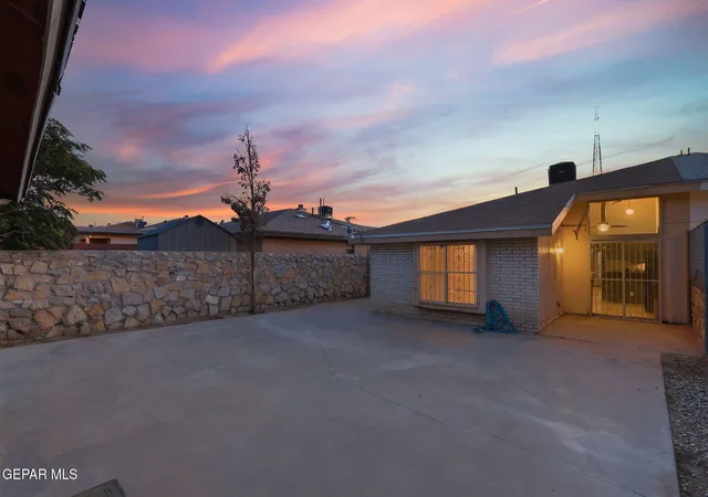 2nd image of 1514 Greg Powers Dr, El Paso, TX 79936