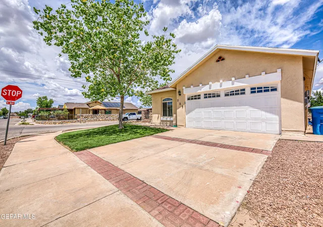 Photo 3 of Sale Pending at 720 Lt Joe Magallanes Rd, El Paso, TX 79927 | MLS# 948068 | Listing updated on 2026-09-14