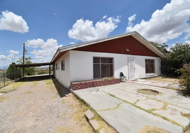 3rd image of 809 Coach Rd, Canutillo, TX 79835 | MLS# 947837