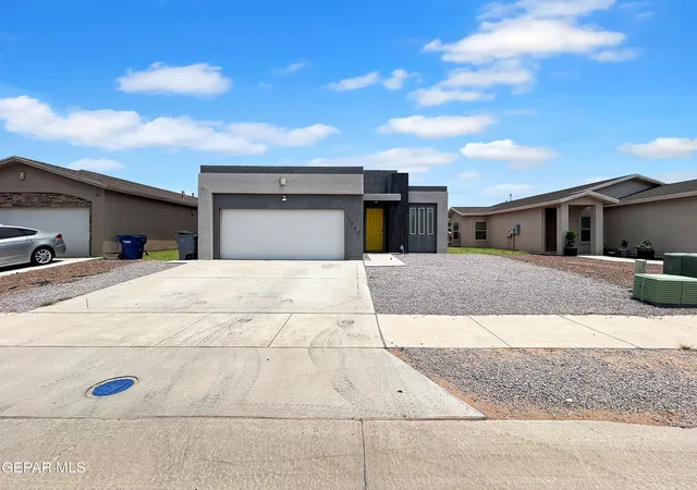 Single family home for sale at 1920 William Caples St, El Paso, TX 79938 | MLS# 947898