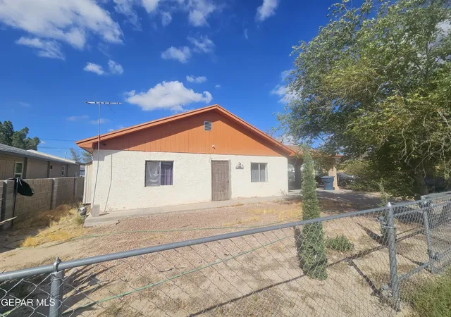 2nd image of 1254 G St, Fabens, TX 79838 | MLS# 947935