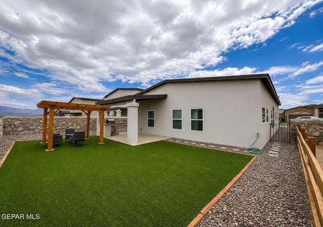 25th image of 624 La Entrada Cir, Sunland Park, NM 88063 | MLS# 947948