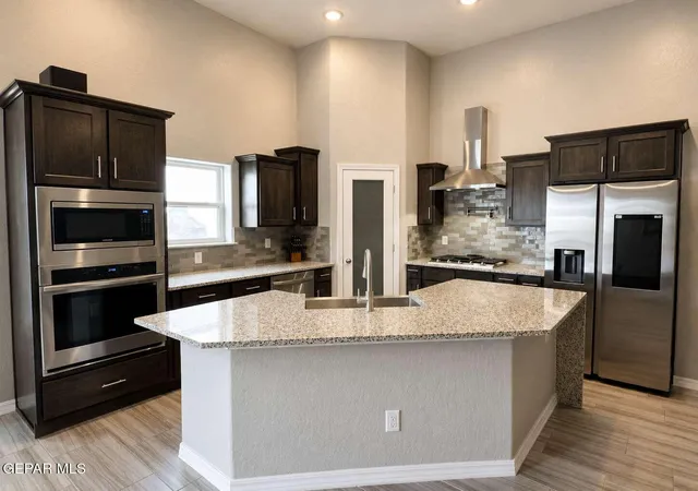 3rd image of 624 La Entrada Cir, Sunland Park, NM 88063 | MLS# 947948