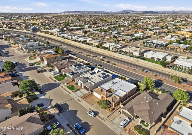 32nd image of 3056 Cascade Point Dr, El Paso, TX 79938 | MLS# 948442