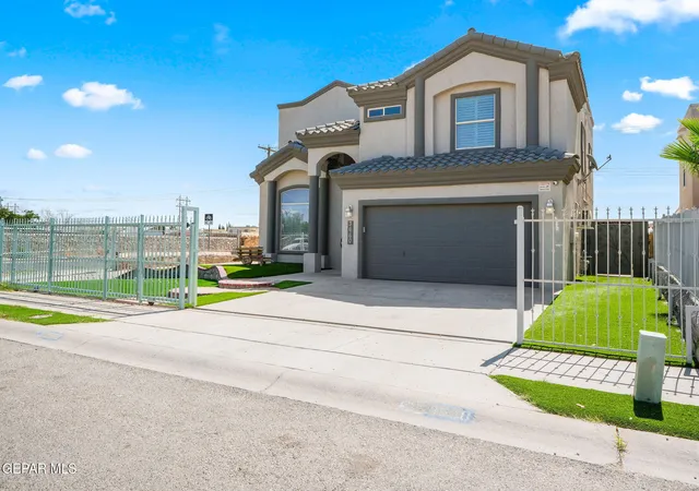 Photo 3 of Single family home for sale at 3660 Tierra Inca Dr, El Paso, TX 79938 | MLS# 948078 | Listing updated on 2026-07-22