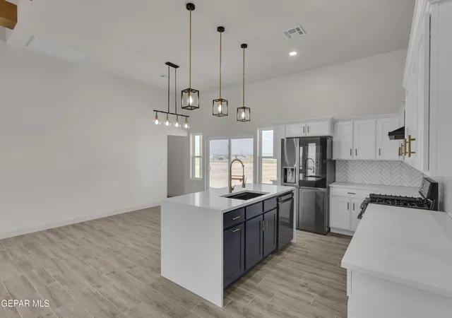 Photo 4 of Single family home for sale at 1405 Nambi Desert Dr, Chaparral, NM 88081 | MLS# 948166 | Listing updated on 2026-07-24