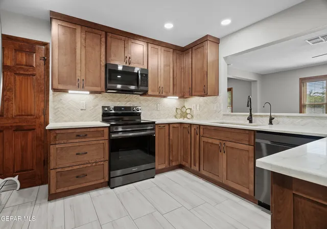 Photo 3 of Single family home for sale at 4279 Boy Scout Ln, El Paso, TX 79922 | MLS# 948237 | Listing updated on 2026-08-13