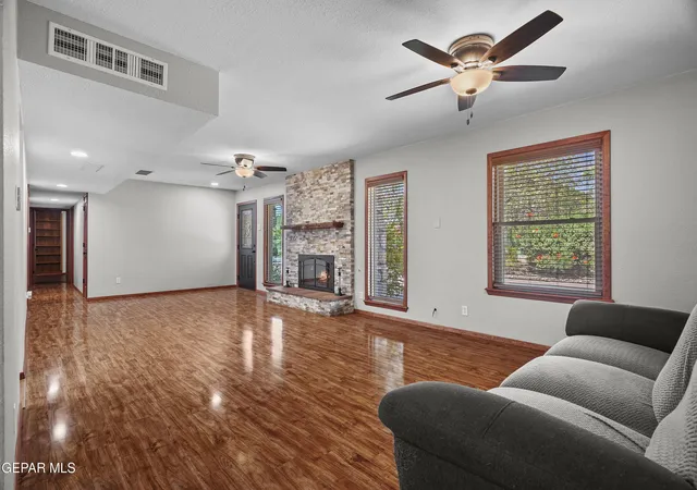 Photo 4 of Single family home for sale at 4279 Boy Scout Ln, El Paso, TX 79922 | MLS# 948237 | Listing updated on 2026-09-28