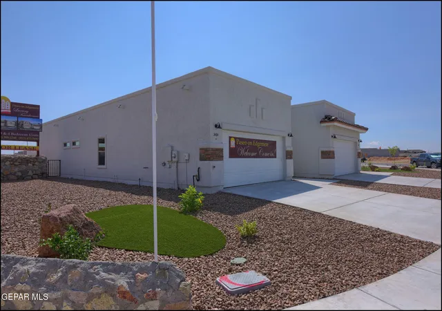 4th image of 3484 Dana Grey Dr #A and B, El Paso, TX 79938 | MLS# 948175