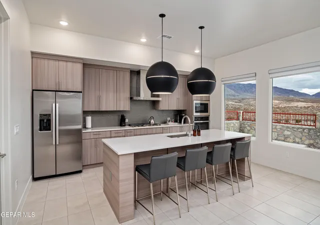 Photo 2 of Sale Pending at 7280 Cimarron Rim Dr, El Paso, TX 79911 | MLS# 948057 | Listing updated on 2026-08-31