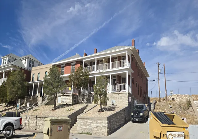 4th image of 515 W Missouri Ave, El Paso, TX 79901