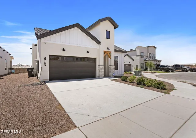 Photo 3 of Single family home for sale at 3765 Model Ln, El Paso, TX 79938 | MLS# 948067 | Listing updated on 2026-10-12