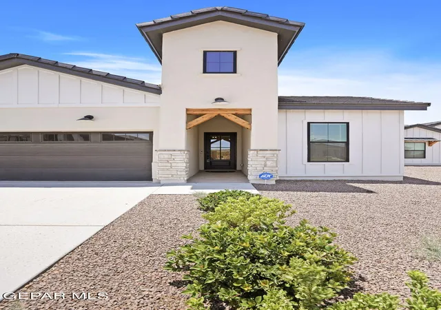 Photo 4 of Single family home for sale at 3765 Model Ln, El Paso, TX 79938 | MLS# 948067 | Listing updated on 2026-10-12