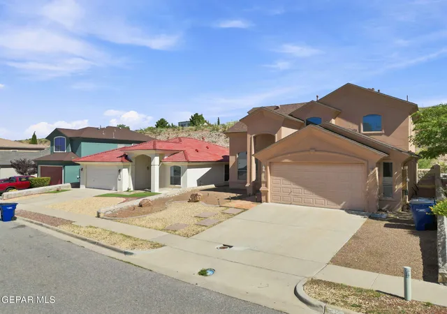 Photo 3 of Single family home for sale at 6393 Franklin Gate Dr, El Paso, TX 79912 | MLS# 948235 | Listing updated on 2026-09-07