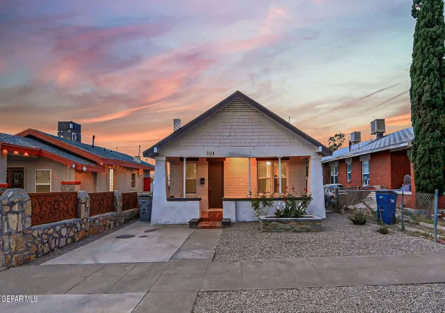 Photo 1 of Sale Pending at 3128 Fort Blvd, El Paso, TX 79930 | MLS# 948142 | Listing updated on 2026-09-14