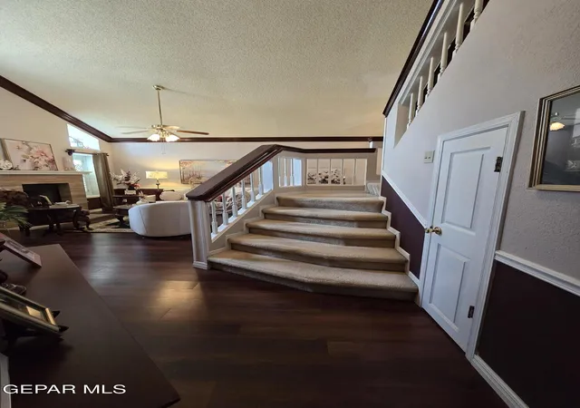 Photo 3 of Single family home for sale at 1016 Jan Ellyn Ln, El Paso, TX 79912 | MLS# 948125 | Listing updated on 2026-09-13