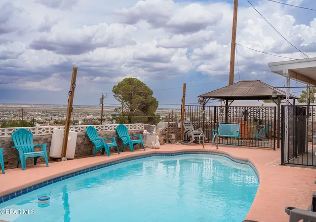 Photo 3 of Single family home for sale at 8908 Echo St, El Paso, TX 79904 | MLS# 948119 | Listing updated on 2026-08-31
