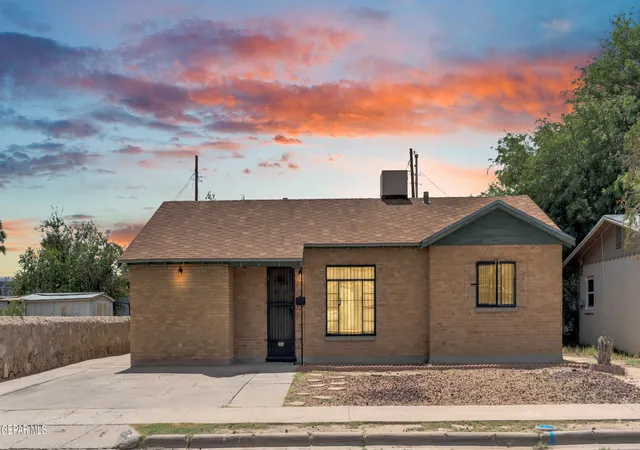 Photo 1 of Single family home for sale at 261 S Maryland St, El Paso, TX 79905 | MLS# 948153 | Listing updated on 2026-08-26