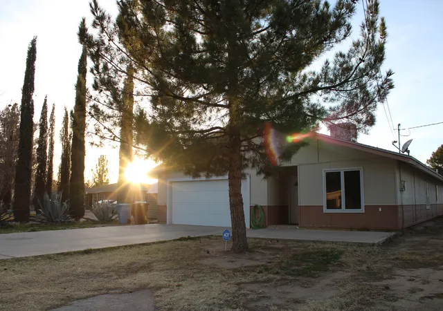 Photo 2 of Single family home for sale at 10520 Santa Paula Dr, El Paso, TX 79927 | MLS# 948225 | Listing updated on 2026-07-26