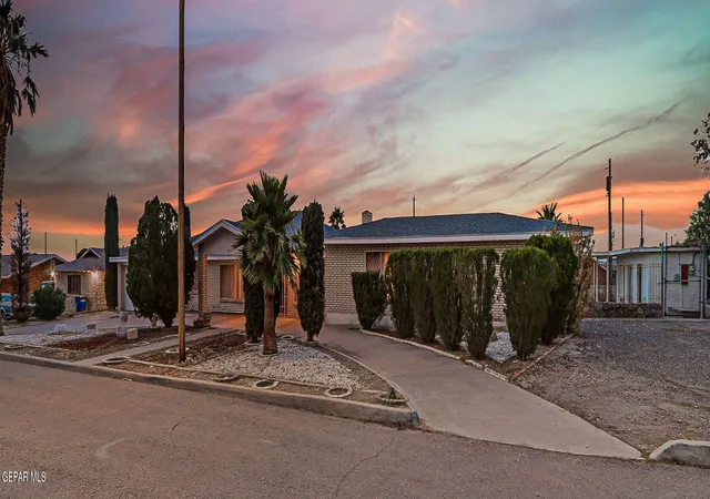 Photo 3 of Single family home for sale at 2704 Taylor Ave, El Paso, TX 79930 | MLS# 948226 | Listing updated on 2026-09-14