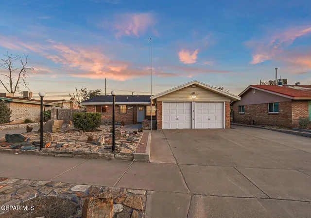 Photo 2 of Single family home for sale at 7221 Alto Rey Ave, El Paso, TX 79912 | MLS# 948283 | Listing updated on 2026-09-05