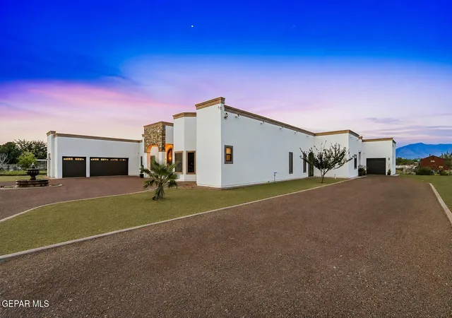 Photo 4 of Single family home for sale at 6750 Gato Rd, El Paso, TX 79932 | MLS# 949184 | Listing updated on 2026-10-07