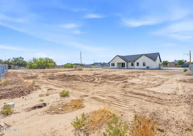 52nd image of 250 Flor Del Sur, Socorro, TX 79927 | MLS# 948240