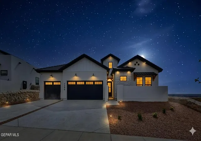 Photo 2 of Single family home for sale at 14452 Burwood Cir, Horizon City, TX 79928 | MLS# 948267 | Listing updated on 2026-09-16