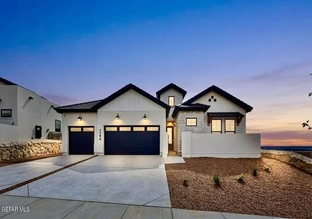Photo 3 of Single family home for sale at 14452 Burwood Cir, Horizon City, TX 79928 | MLS# 948267 | Listing updated on 2026-09-16
