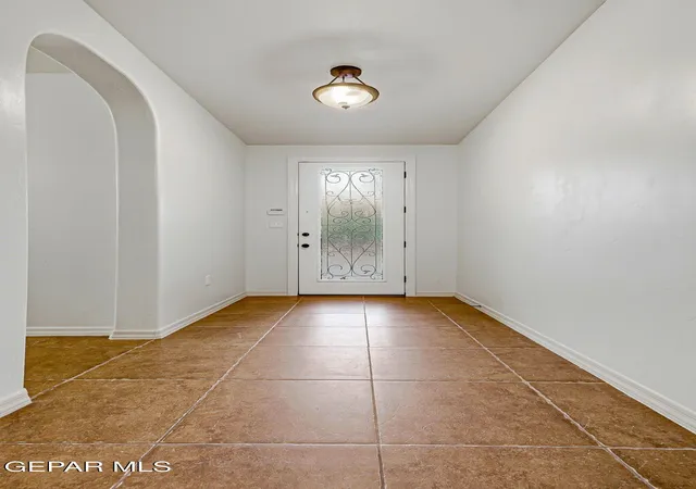 Photo 4 of Single family home for sale at 7388 Brays Landing Dr, El Paso, TX 79911 | MLS# 948284 | Listing updated on 2026-07-25