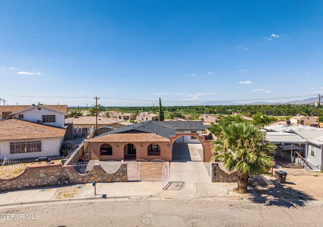1st image of 196 Aspen Dr, Sunland Park, NM 88063 | MLS# 948298