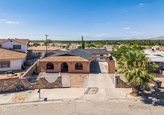 2nd image of 196 Aspen Dr, Sunland Park, NM 88063 | MLS# 948298