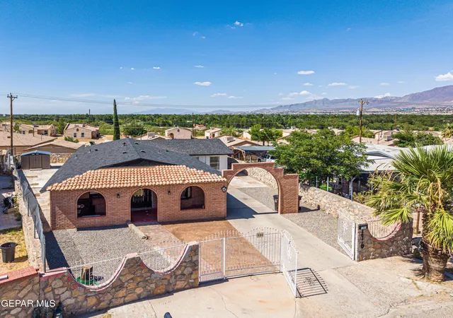 3rd image of 196 Aspen Dr, Sunland Park, NM 88063 | MLS# 948298