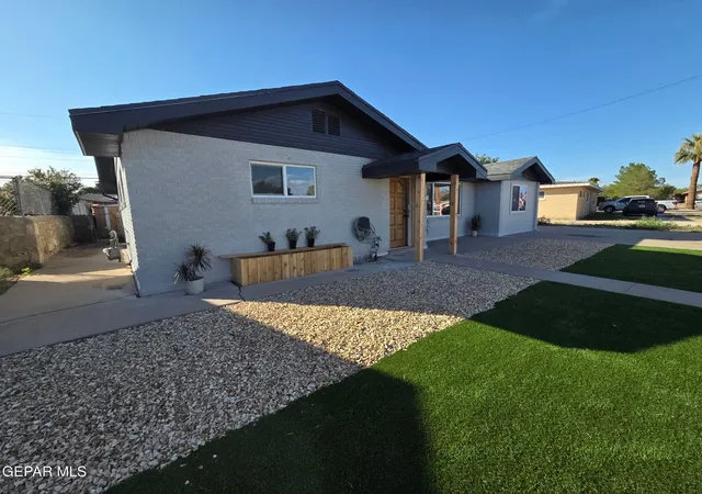 18th image of 1221 Meadowview Dr, El Paso, TX 79925 | MLS# 948300