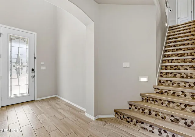 Photo 3 of Single family home for sale at 7425 Glacier Dr, El Paso, TX 79911 | MLS# 948307 | Listing updated on 2026-09-16