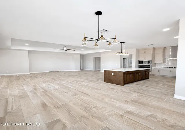 3rd image of 1807 Espy Gamboa Dr, El Paso, TX 79928 | MLS# 948305