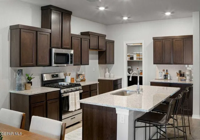 Photo 4 of Single family home for sale at 14725 Cactus Breeze Way, El Paso, TX 79928 | MLS# 948344 | Listing updated on 2026-09-23