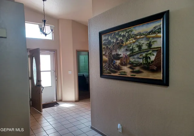 Photo 3 of Single family home for sale at 2113 Sun Country Dr, El Paso, TX 79938 | MLS# 948345 | Listing updated on 2026-09-24