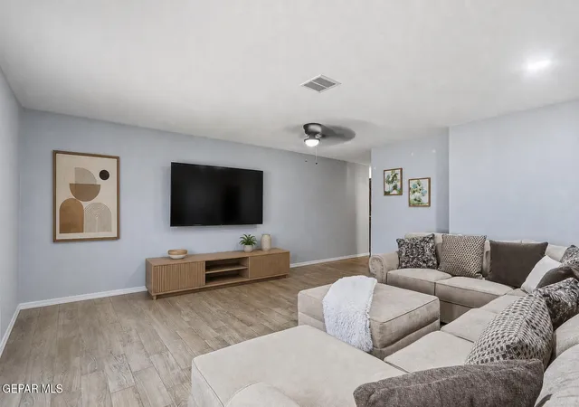 5th image of 10816 Opalstone St, El Paso, TX 79924 | MLS# 948650