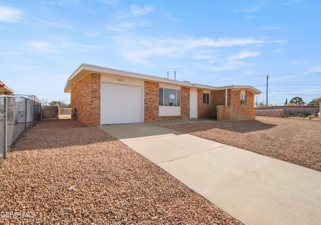 Photo 3 of Sale Pending at 10445 Omega Cir, El Paso, TX 79924 | MLS# 948366 | Listing updated on 2026-07-30