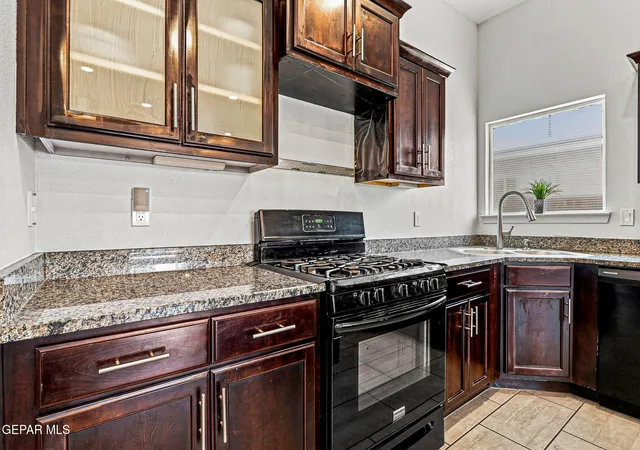 3rd image of 312 Villas Del Este, Socorro, TX 79927 | MLS# 948587